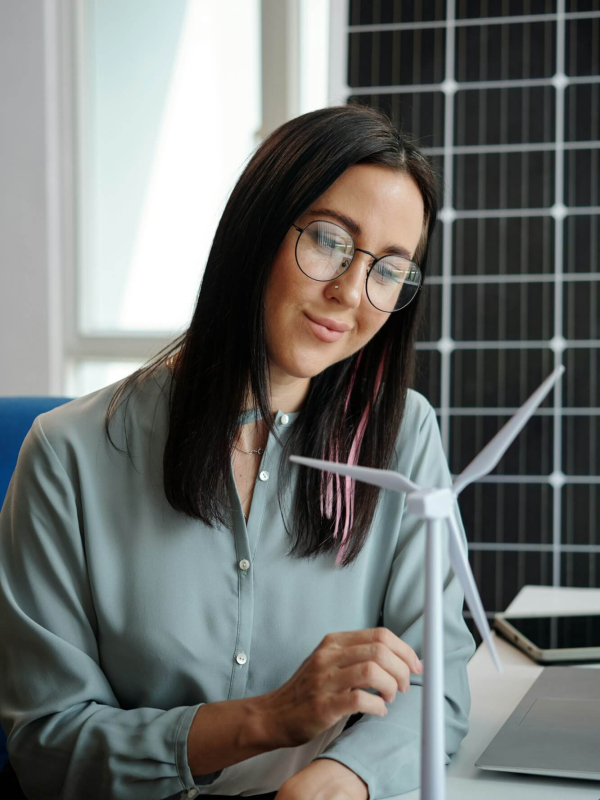 smiling-sustainable-energy-engineer-1.jpg